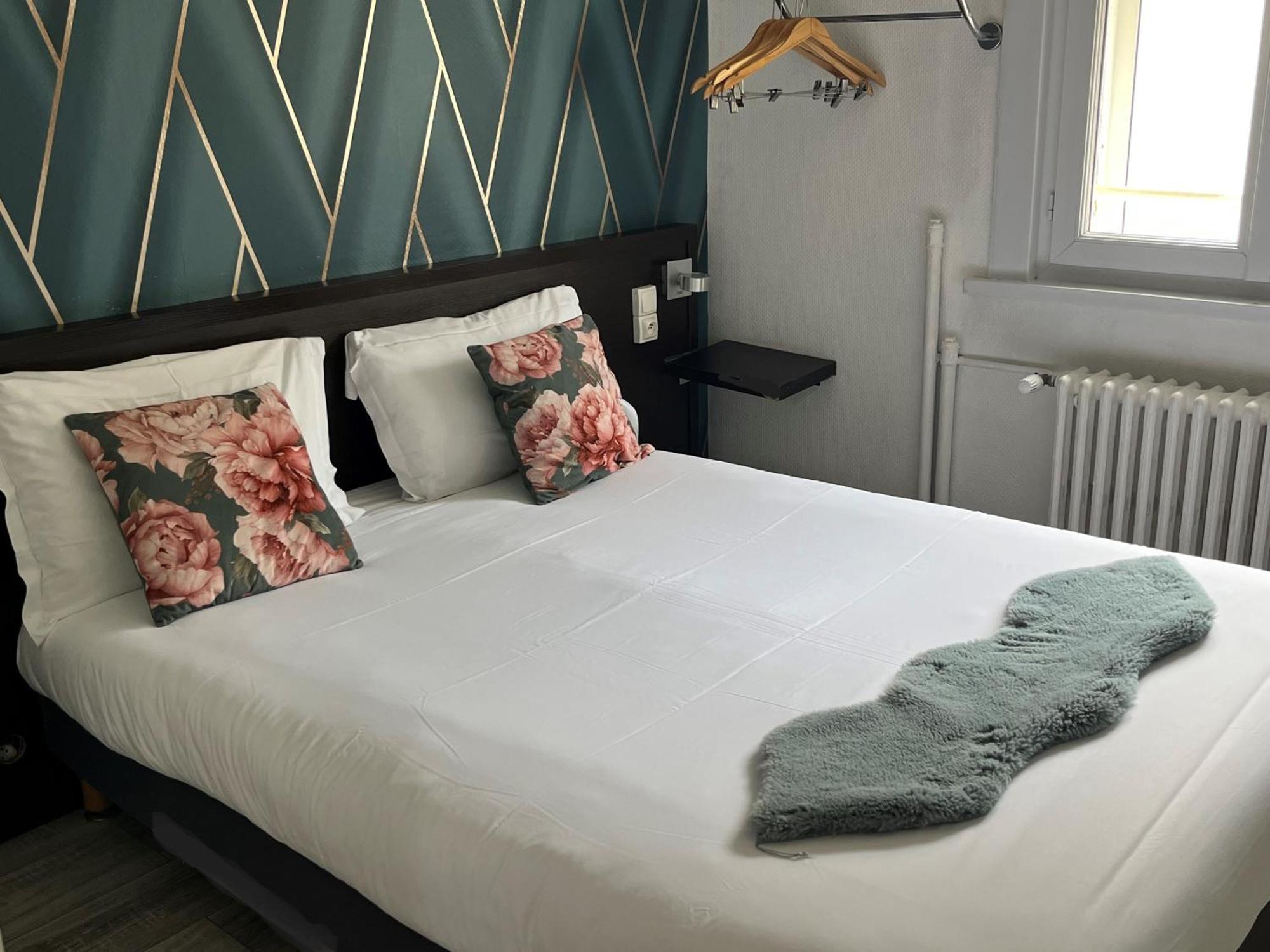 Au Spatial Hotel *