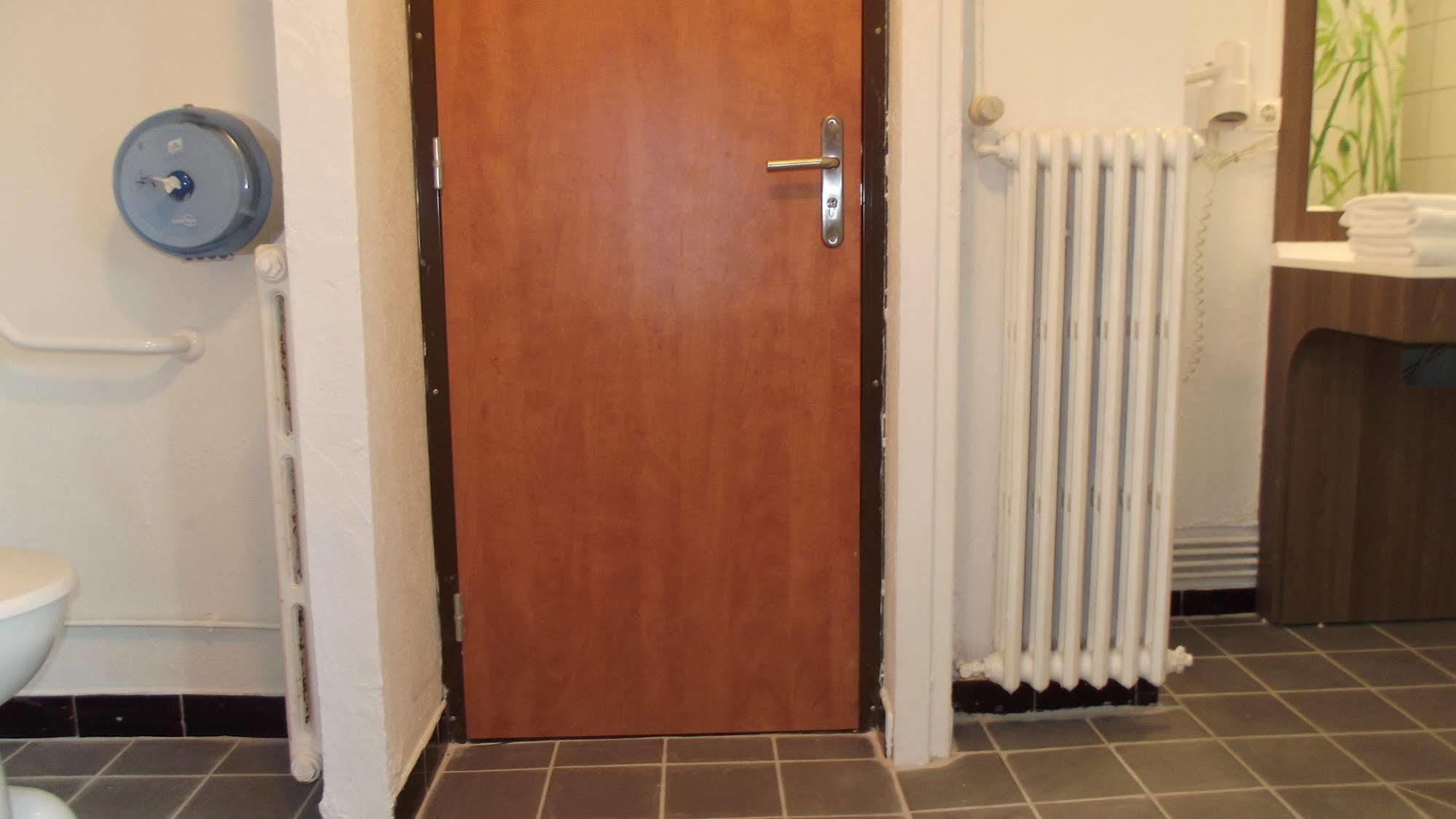 Au Spatial Hotel Amiens
